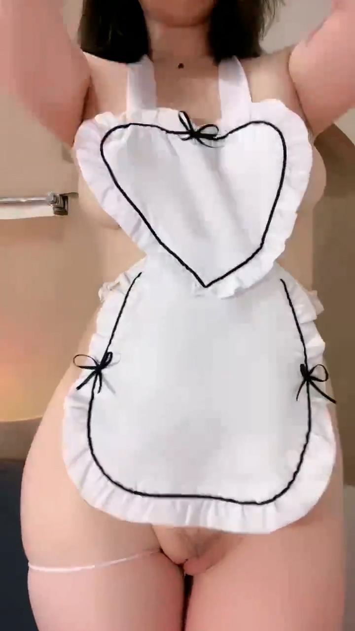 极品尤物网红女神！难得全身粉嫩！微毛小穴超粉，扒开嫩穴特写，娇喘呻吟，极度诱惑